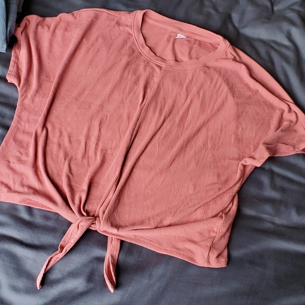 Womans pink tie shirt